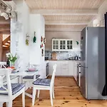 House Cornello By Renters Nyaraló *
